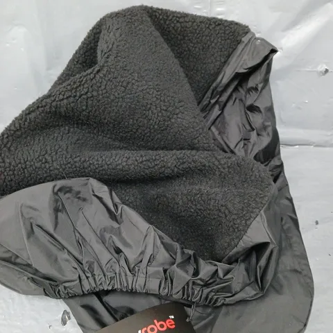 DRYROBE V3 CAR SEAT COVER IN BLACK 