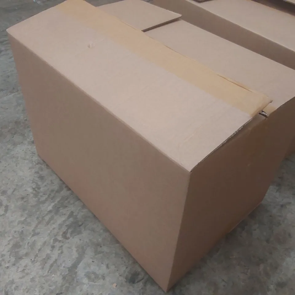 BOX CONTAINING A LARGE QUANTITY OF ASSORTED EASTER PRODUCTS