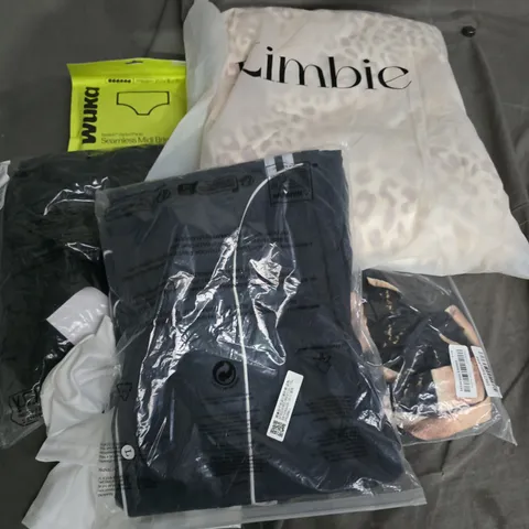 APPROXIMATELY 35 ASSORTED CLOTHING ITEMS IN VARIOUS SIZES, STYLES & COLOURS TO INCLUDE BRANDS SUCH AS KIMBIE, PIECES, WUKA, ETC - COLLECTION ONLY