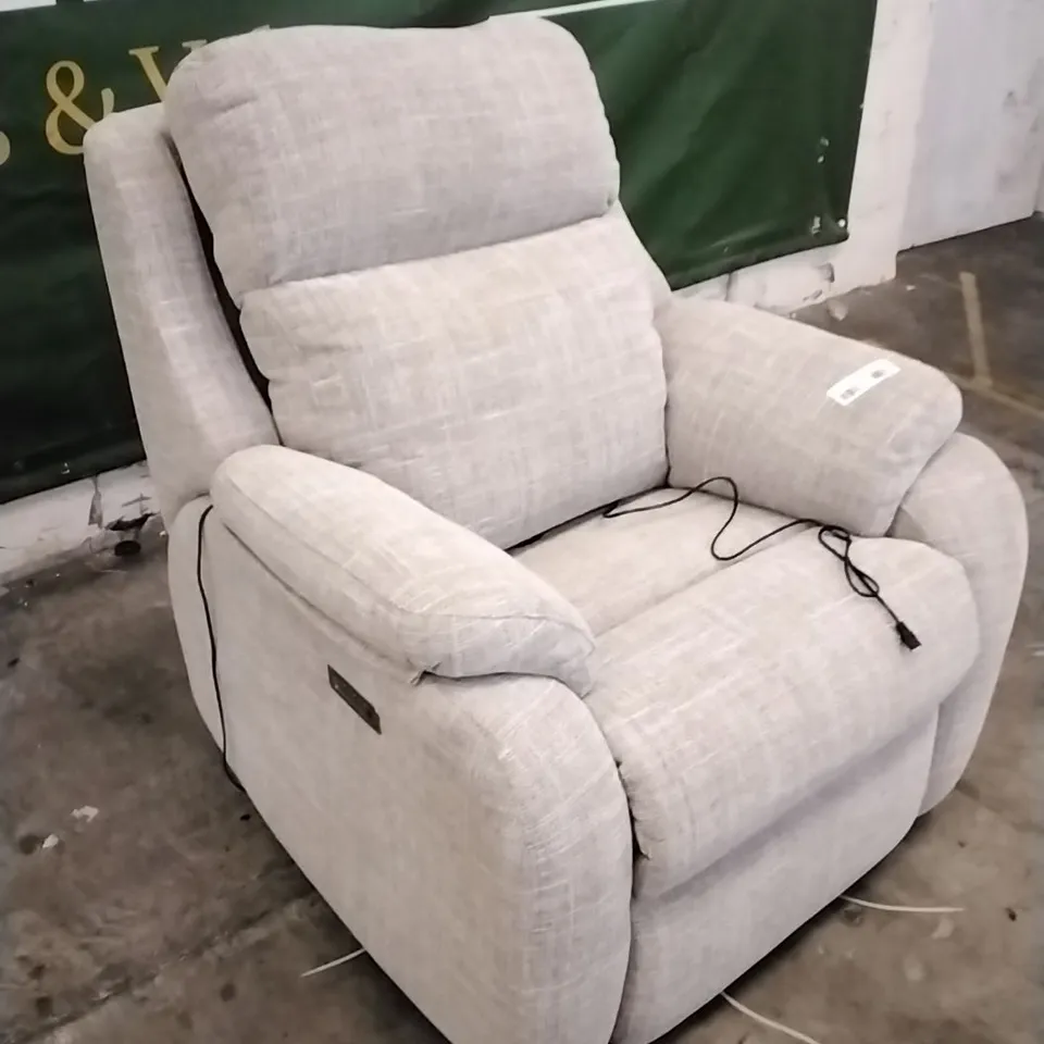 QUALITY BRITISH DESIGNED & MANUFACTURED G PLAN KINGSBURY POWER RECLINER ARMCHAIR HASCOMBE SAND FABRIC