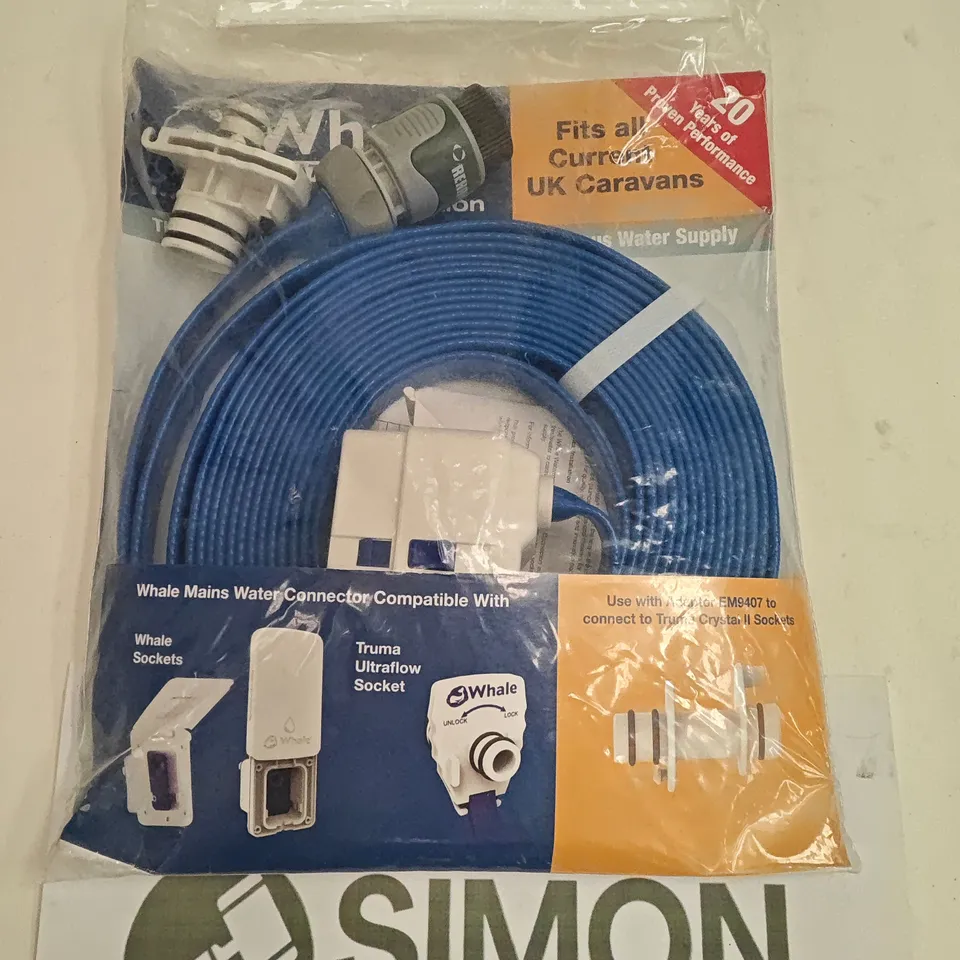 WHALE WATERMASTER MAINS WATER CONNECTION KIT FOR CARAVANS – 7.5M LAY-FLAT HOSE