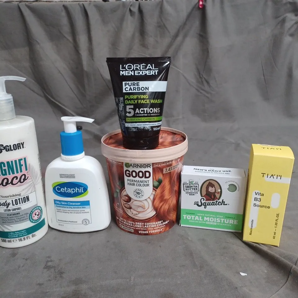 APPROXIMATEY 20 HEALTH AND BEAUTY PRODUCTS TO INCLUDE CETAPHIL CLEANSER SOAP & GLORY BODY LOTION AND SQUATCH SOAP