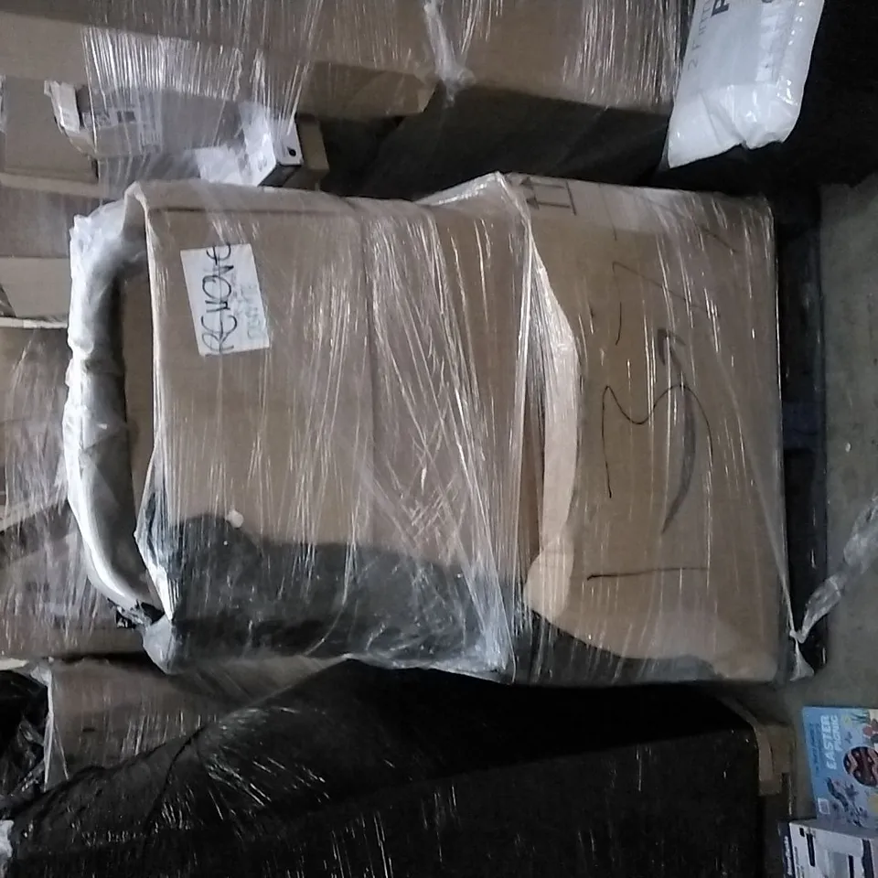 PALLET OF ASSORTED ITEMS INCLUDING PREMIER INN 2 FIRM PILLOWS, ODDBALL AND THE PENGUINS, TORTILLADA CAST IRON TORTILLA PRESS, HACKS FOR FORTNITERS, CLIFFORD THE BIG RAD DOG, DURACELL 6 C BATTERIES, 