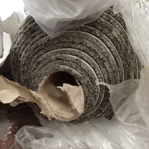 ROLL OF QUALITY ULTIMATE IMPRESSIONS NOBLE CARPET // APPROX SIZE: 5 x 14.5m