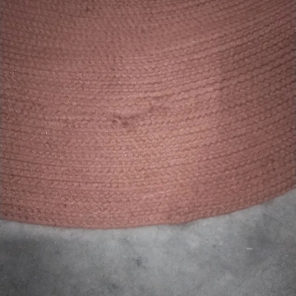 QUALITY DESIGNER RUG APPROXIMATELY 226X160CM