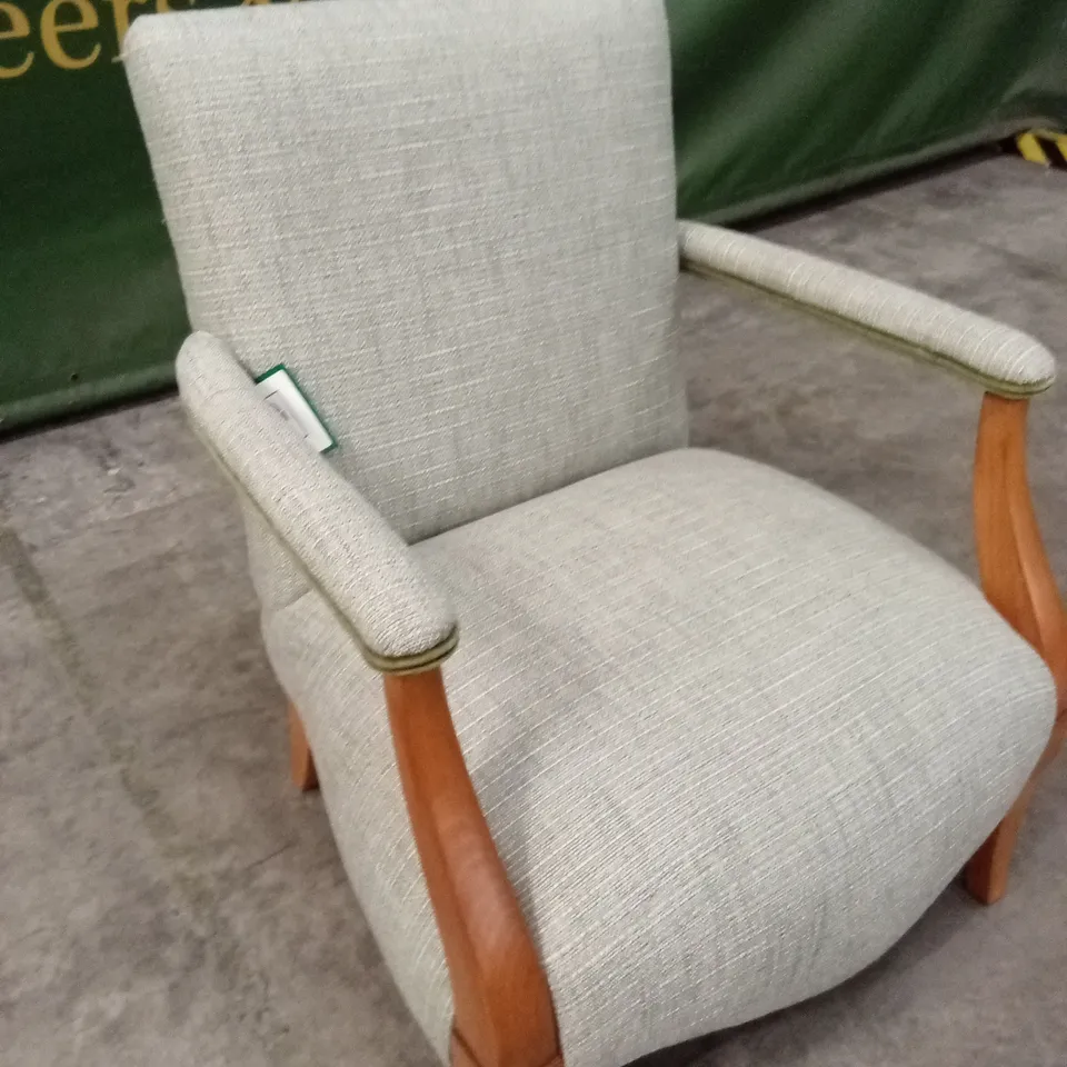 QUALITY HIGH-END DESIGNER FABRIC ACCENT CHAIR