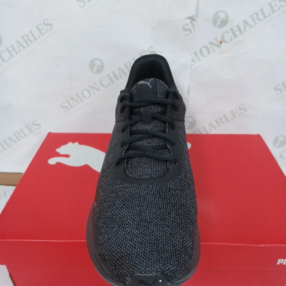BOXED PAIR OF PUMA DISPERSE XT-2 TRAINERS - BLACK / SIZE: 10.5 UK