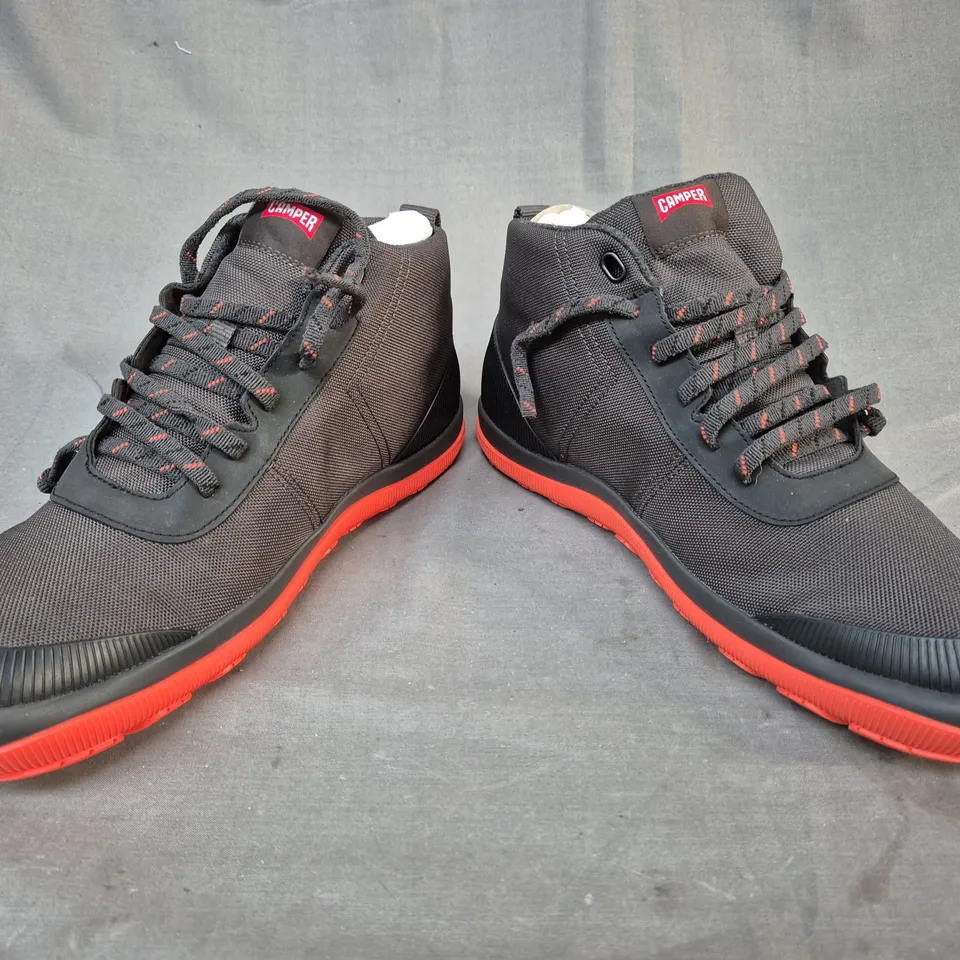 BOXED PAIR OF CAMPER SHOES IN GREY/BLACK/ORANGE UK SIZE 11