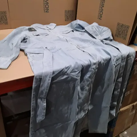 BOXED BRAND NEW JDWILLIAMS DENIM SHIRT DRESS SIZE 28 LIGHT BLUE COLOUR APPROXIMATELY 8 PIECES 