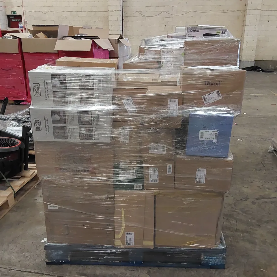 PALLET OF APPROXIMATELY 39 UNPROCESSED RAW RETURN HOUSEHOLD AND ELECTRICAL GOODS TO INCLUDE;