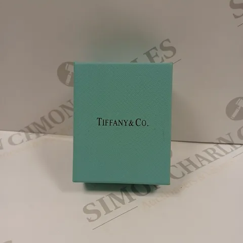 BOXED TIFFANY&CO STERLING SILVER BRACELET. 