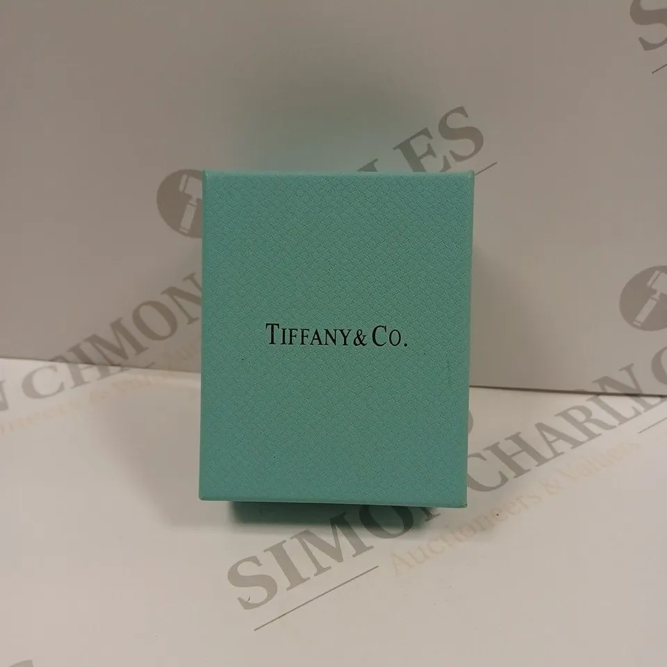 BOXED TIFFANY&CO STERLING SILVER BRACELET. 