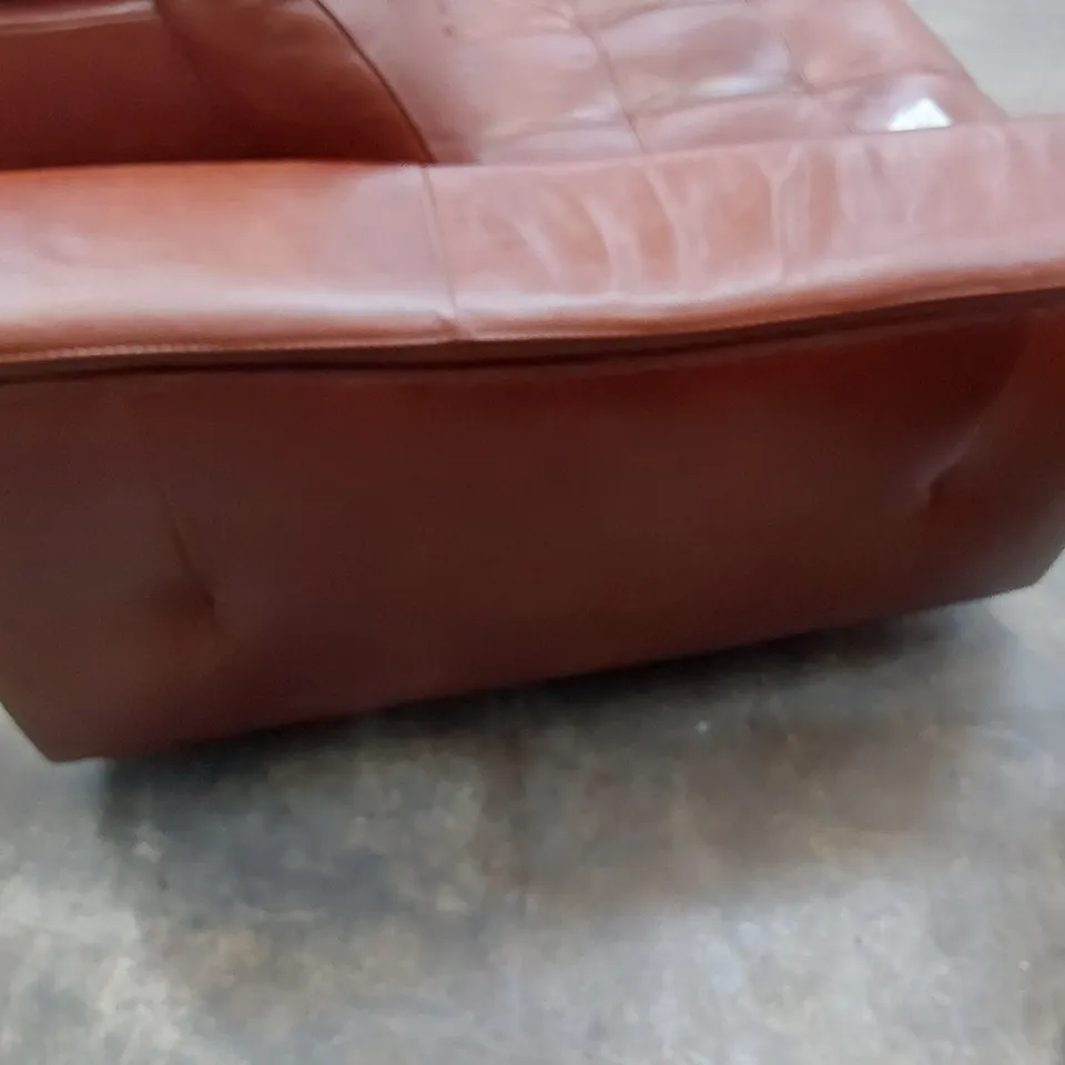 PAIR OF QUALITY ITALIAN DESIGNER POWER RECLINING TWO SEATER SOFAS CHESTNUT LEATHER 
