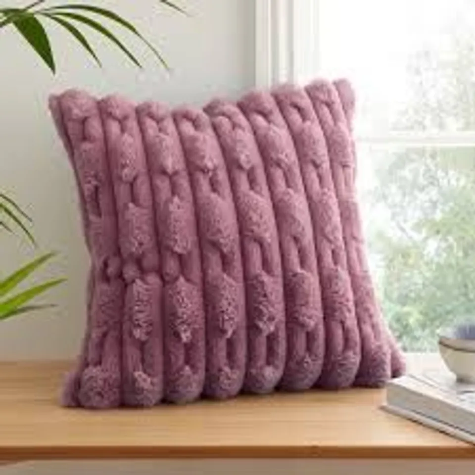 JM SET OF 2 45CM CARVED FAUX FUR CUSHIONS