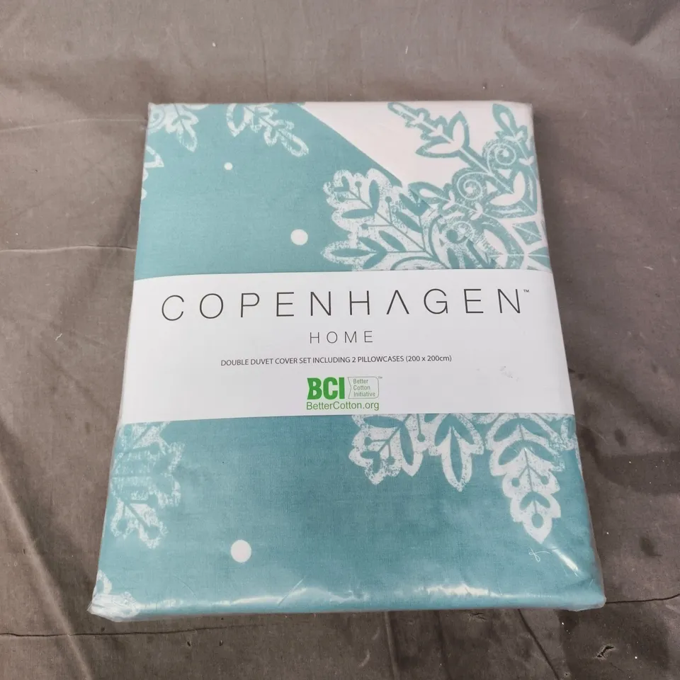 COPENHAGEN HOME SNOWFLAKE DOUBLE DUVET SET IN BLUE/WHITE