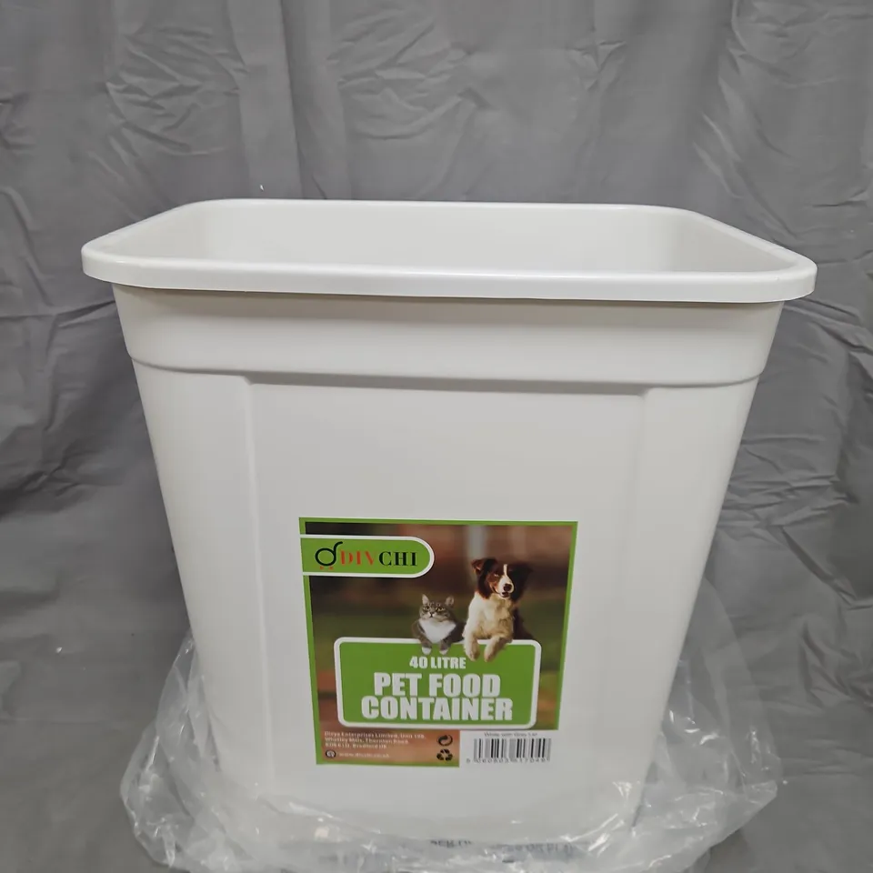 40 LITRE WHITE PLASTIC PET FOOD CONTAINER