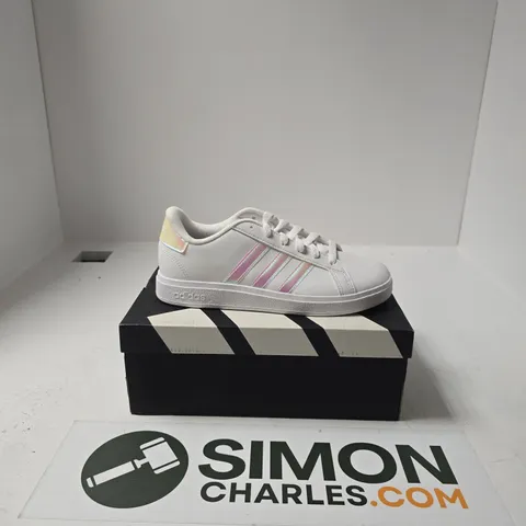 BOXED PAIR OF ADIDAS GRAND COURT SHOES SIZE UK 4.5