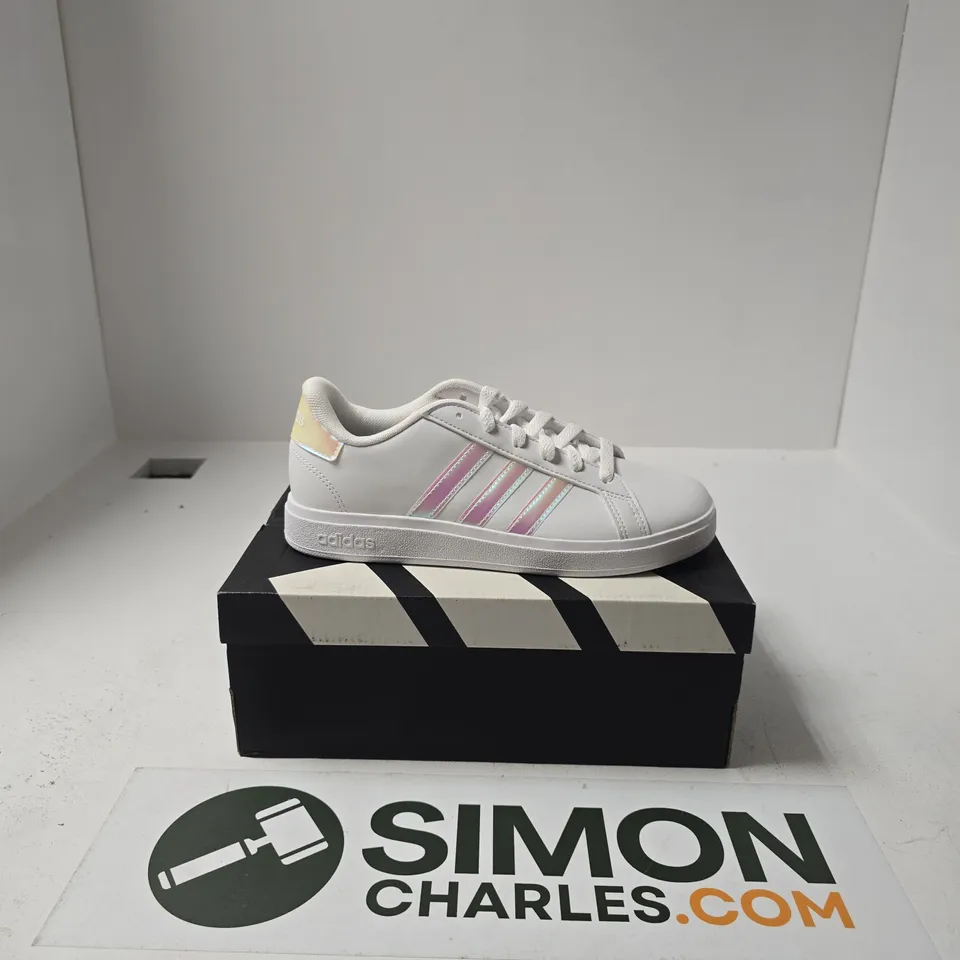 BOXED PAIR OF ADIDAS GRAND COURT SHOES SIZE UK 4.5