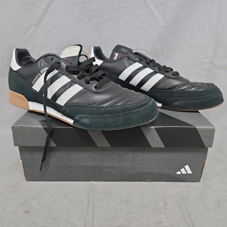 BOXED PAIR OF ADIDAS MUNDIAL GOAL SHOES IN BLACK SIZE UK 9