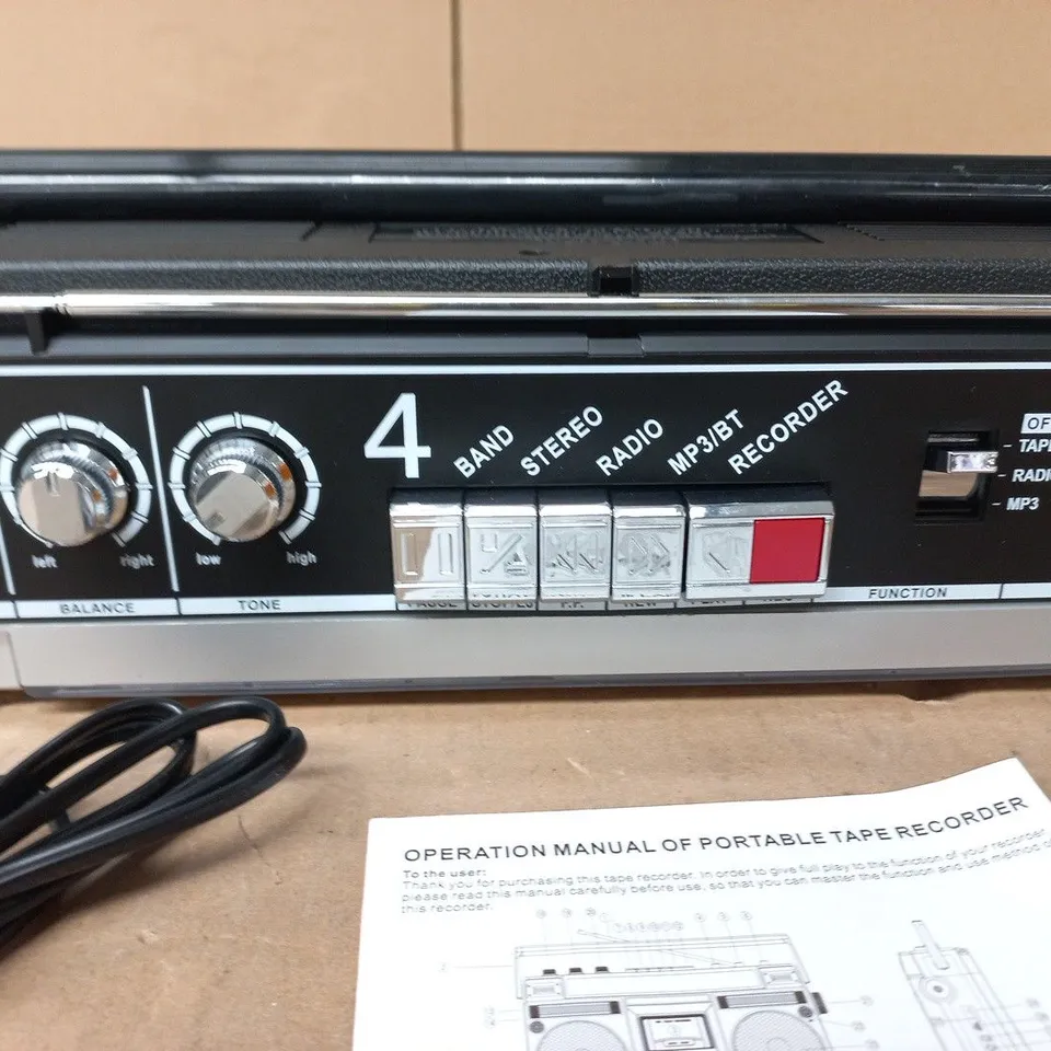 4-BAND RADIO CASSETTE RECORDER WITH MP3/BT PLAYBACK – BOOMBOX 