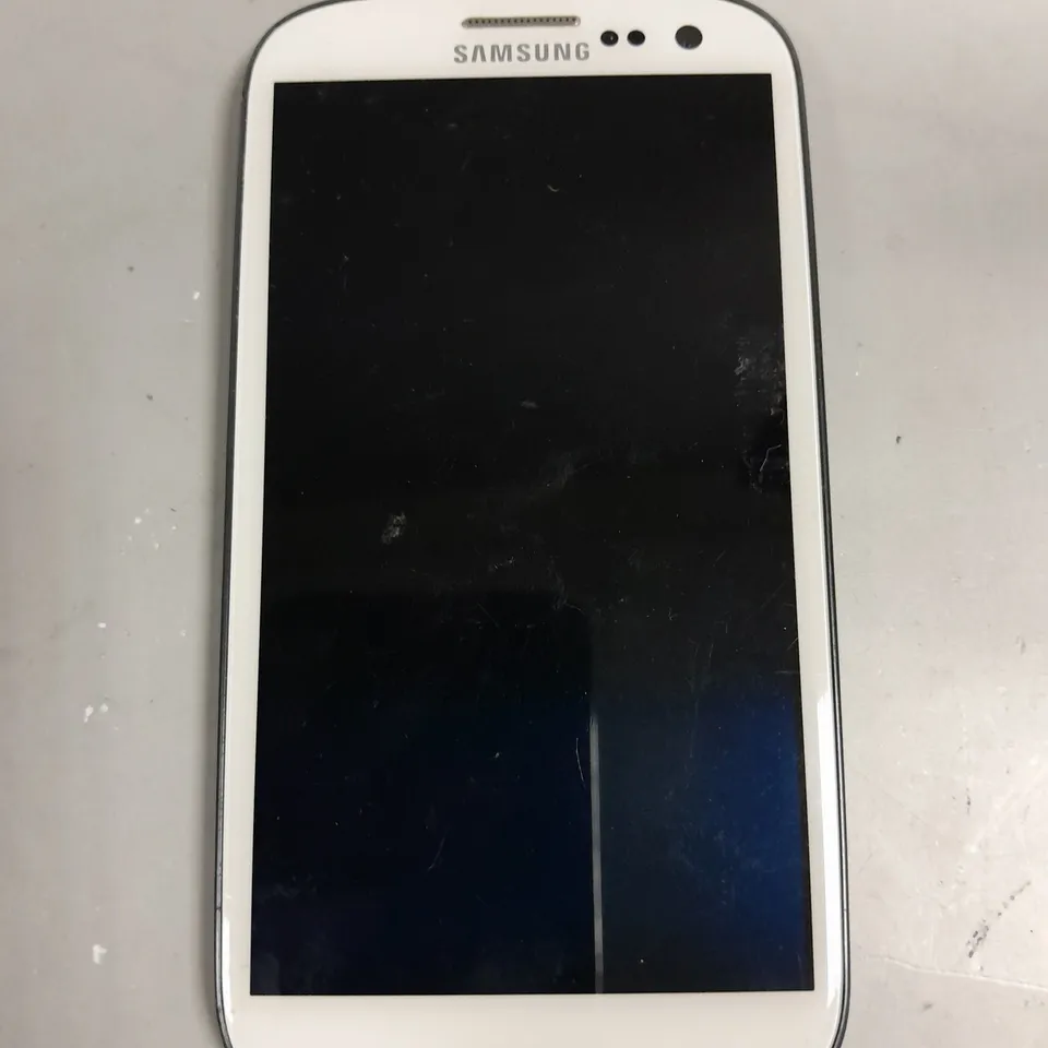 SAMSUNG GALAXY S3 SMARTPHONE 