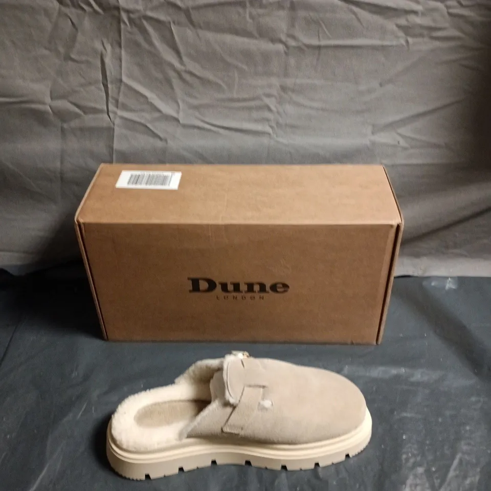DUNE LONDON BEIGE SUEDE MULE SLIPPER WITH SHEARLING LINING – BOXED - SIZE EUR 38