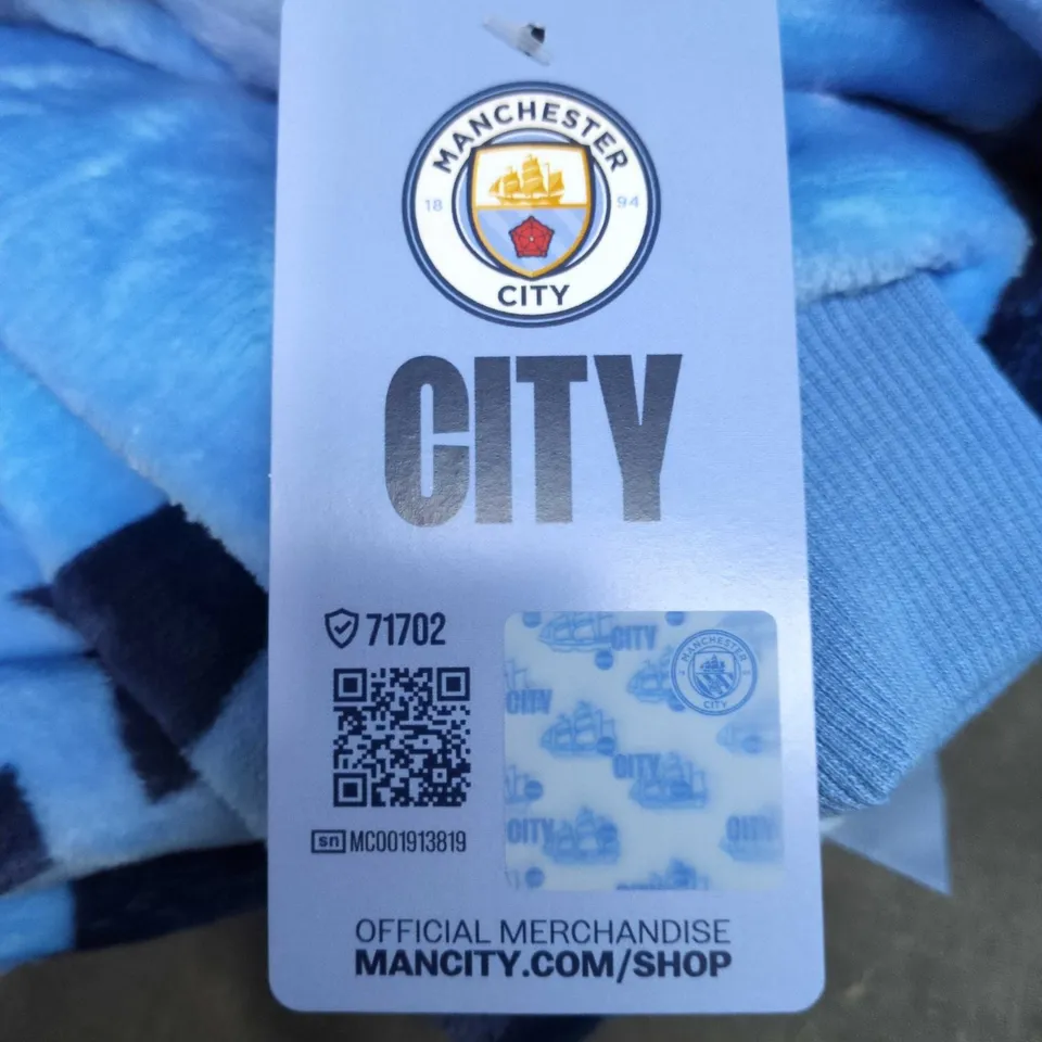 OFFICIAL MANCHESTER CITY FLUFFY ONESIE AND TOWEL SET AGE 4 - 13