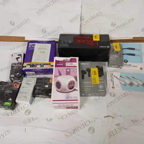 LOT OF APPROXIMATELY 5 ASSORTED ELECTRICAL ITEMS TO INCLUDE STATUS USB CUBE SOCKET, ASDATECH QI CHARGING ALARM CLOCK, AND JVC GUMMY PLUS WIRED EARPHONES ETC.