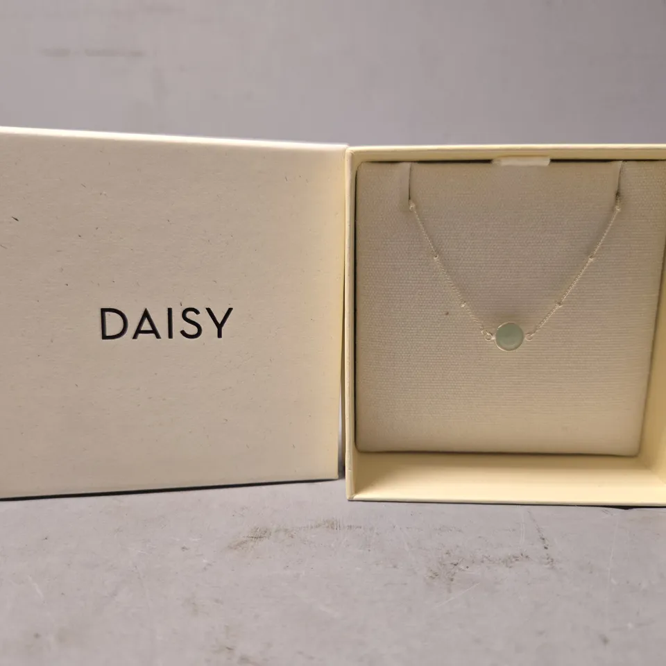 BOXED DAISY HEALING STONE CHAIN BRACELET