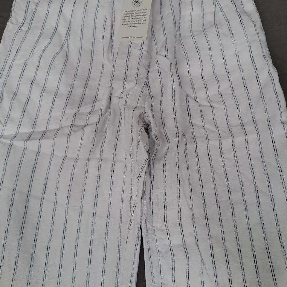 ABERCROMBIE & FITCH LINEN COLLECTION PANTS IN WHITE W. BLUE STRIPES SIZE 24 REG