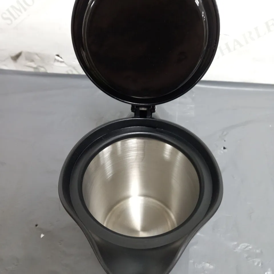 COOK'S ESSENTIALS INSULATED GRAVY JUG