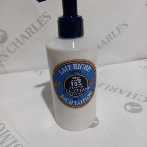 L'OCCITANE SHEA BUTTER RICH BODY LOTION 250ML