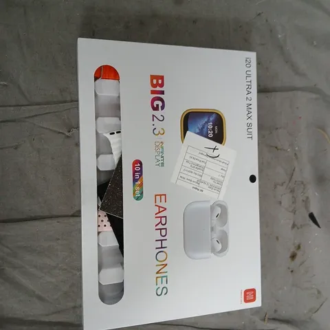 BOX OF APPROXIMATELY 12 ITEMS TO INCLUDE: TECH SET AND BLOW UP FOOTBALL