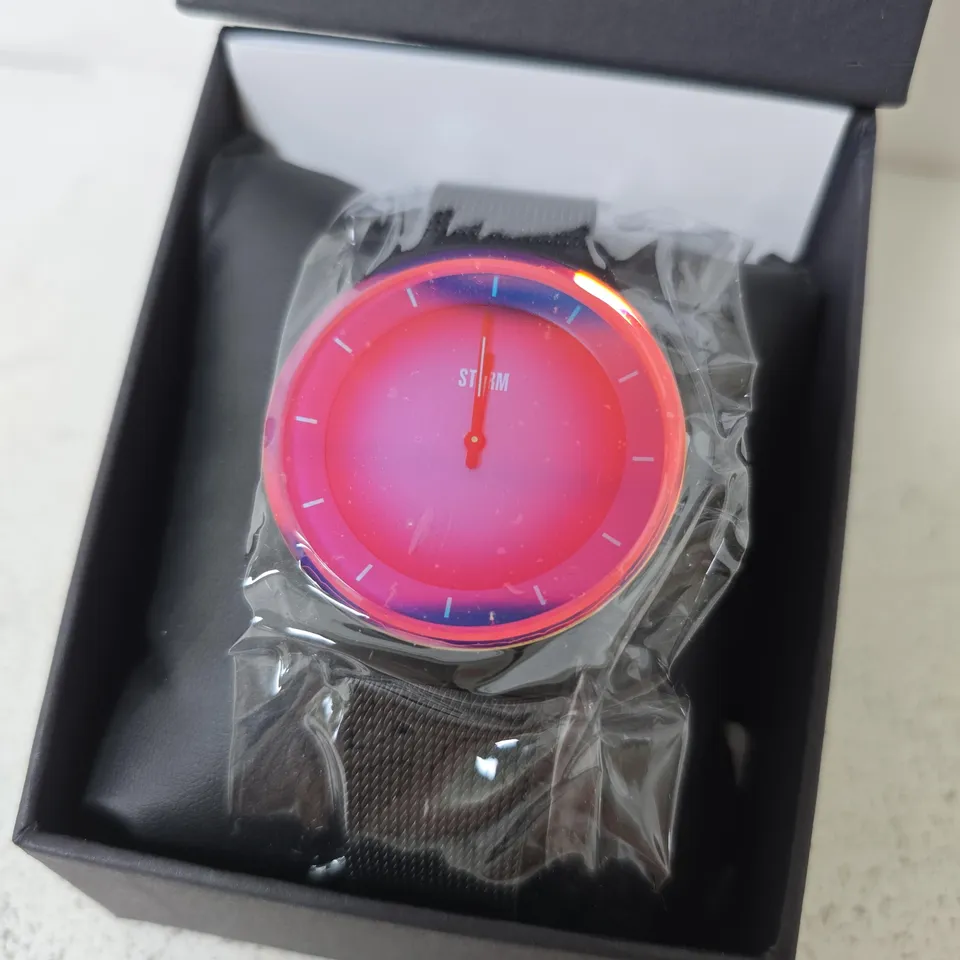 BOXED STORM PYLO WATCh