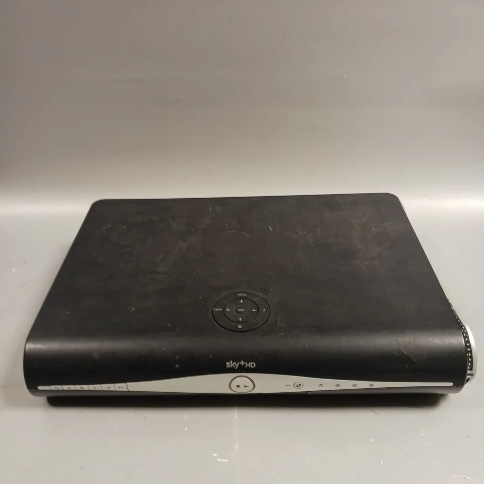 SKY+ HD SET TOP BOX 