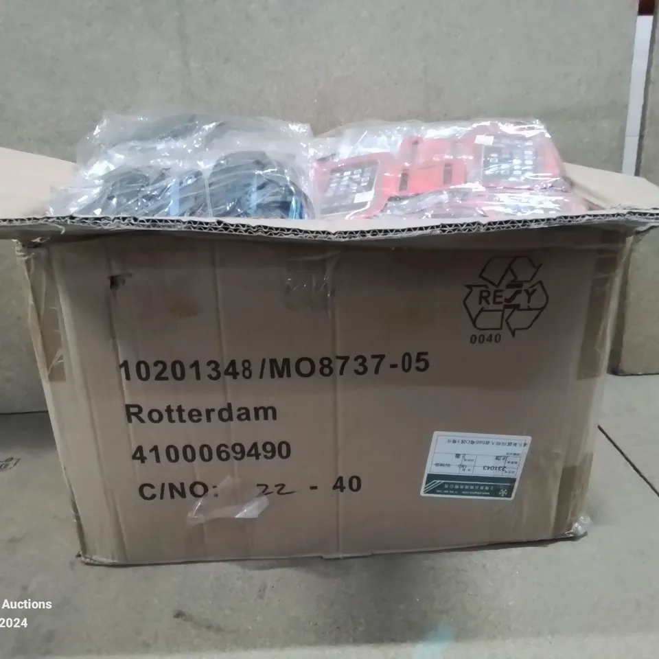 BOX CONTAINING LARGE NUMBER OF BAGGED RUNNING KEY / CARD HOLDER ARMBANDS VARIOUS DESIGNS AND COLOURS