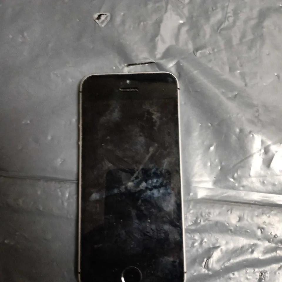 APPLE IPHONE SE A1723