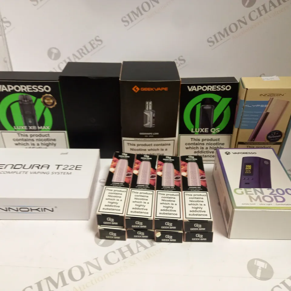 BOX OF APPROXIMATELY 30 ASSORTED VAPING KITS & DISPOSABLE VAPES IN VARIOUS FLAVOURS & BRANDS TO INCLUDE VAPORESSO, GEEK VAPE, INNOKIN ETC 