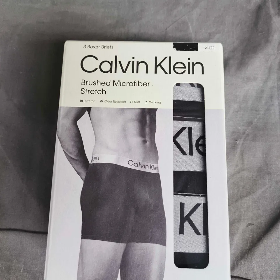 CALVIN KLEIN BRUSHED MICROFIBER STRETCH BOXER BRIEFS – BOX OF 3, XL