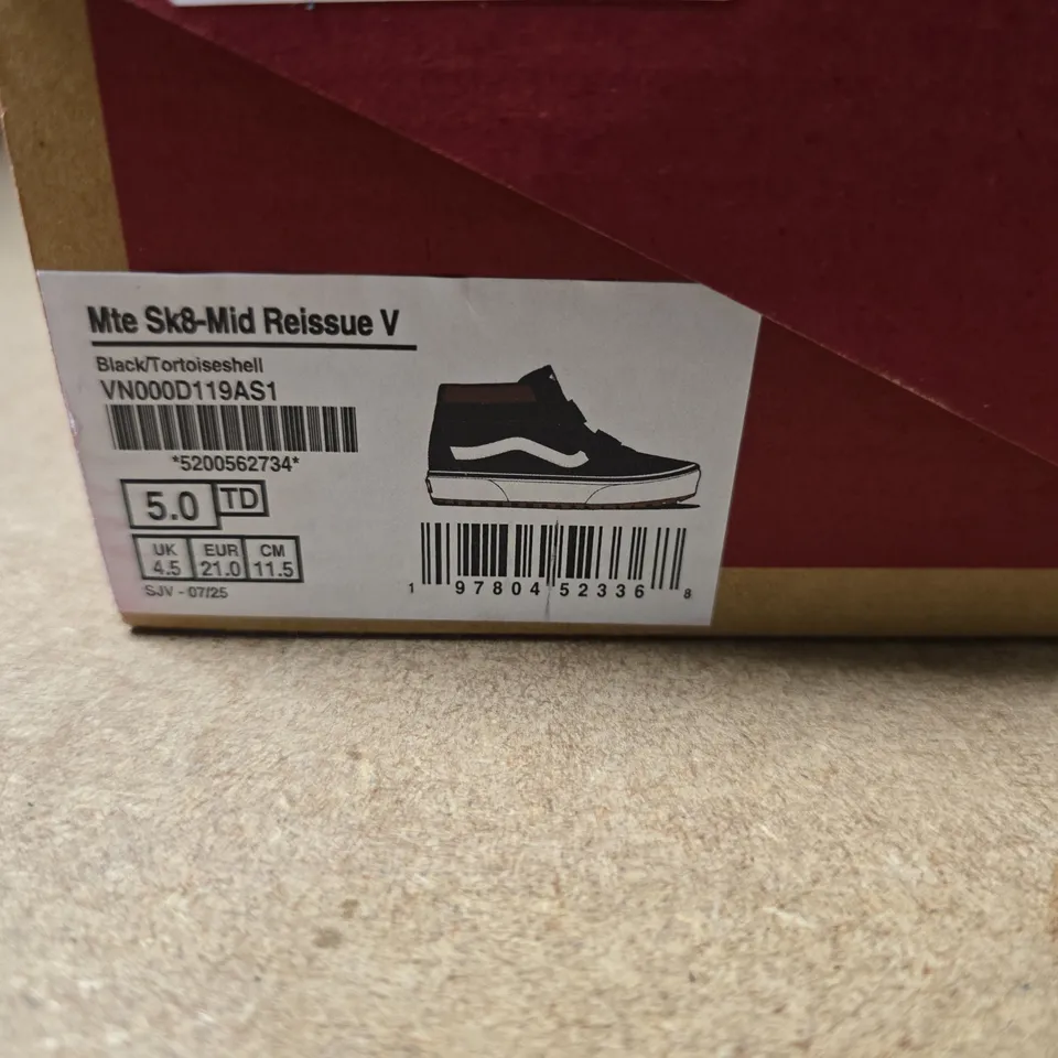 VANS MTE SK8-MID REISSUE V TODDLER SHOES – BLACK/WHITE, UK 4.5 (TD)