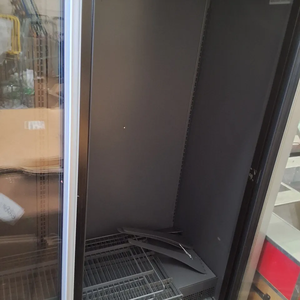 Es System K SML LYNX 2D SL Display Refrigerator, 2-Door Glass Front