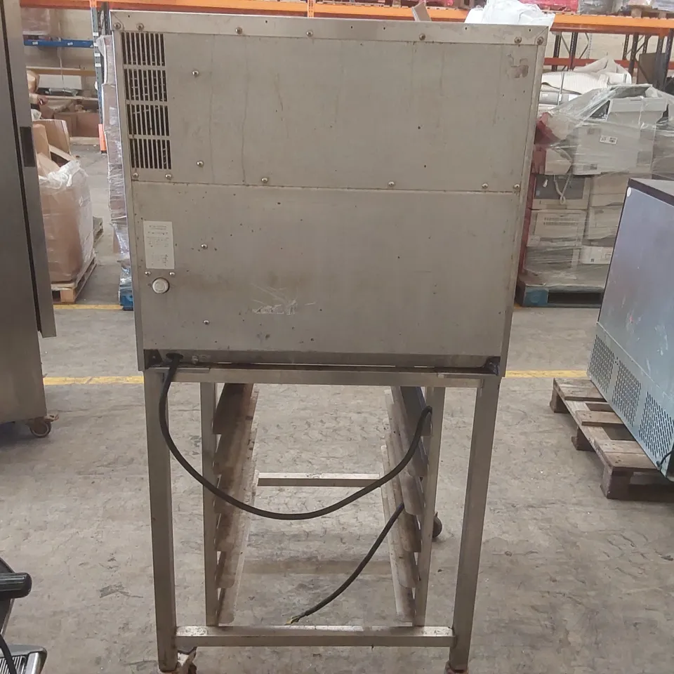 BLUE SEAL COMMERCIAL TURBO FAN OVEN ON STAND