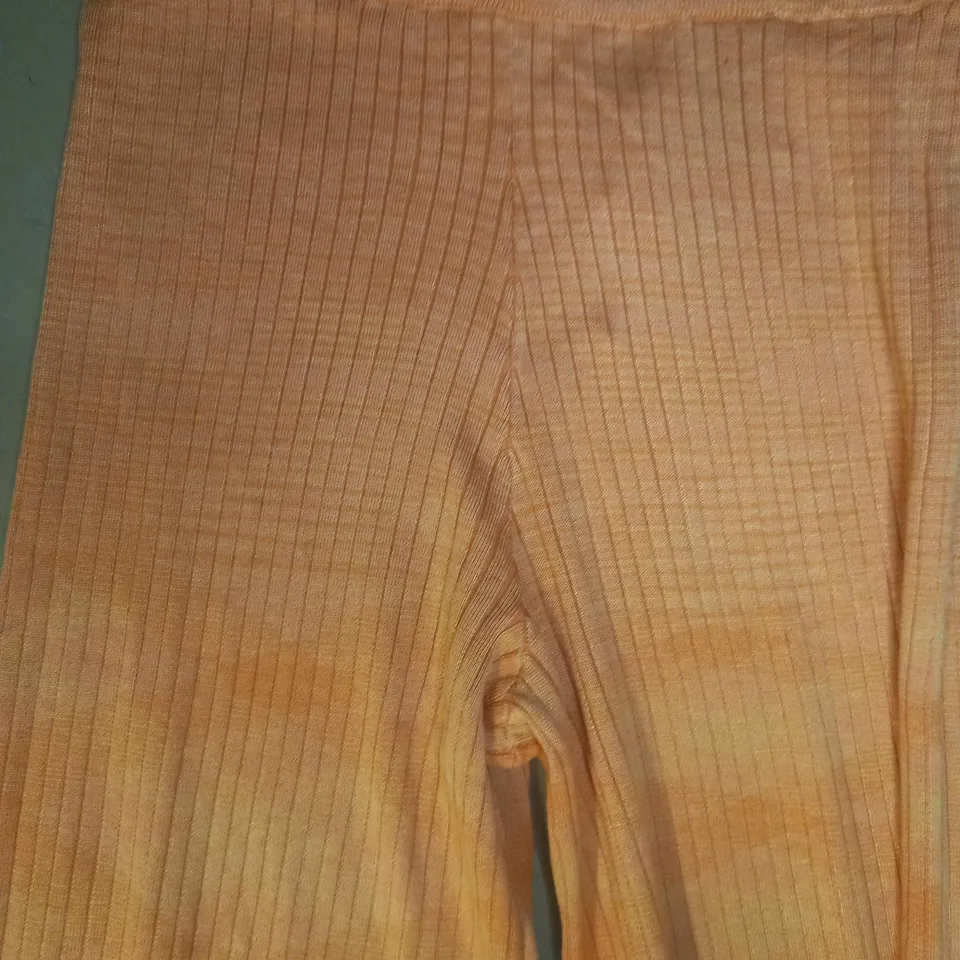 GIANNI FERAUD JOGGERS IN ORANGE UK SIZE 12