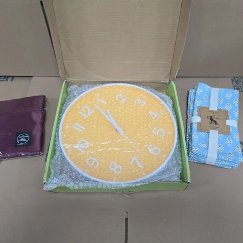 LARGE QUANTITY OF ASSORTED ITEMS TO INCLUDE ANALOG CLOCK, SET OF 4 NAPKINS, TRAVEL DUFFLE BAG, ETC - COLLECTION ONLY