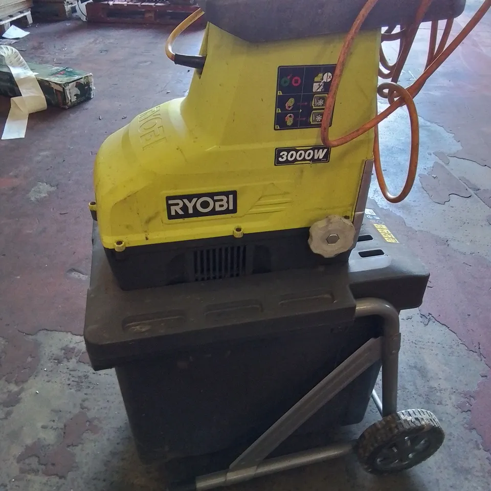 RYOBI RSH3045U 3000W ELECTRIC IMPACT SHREDDER.