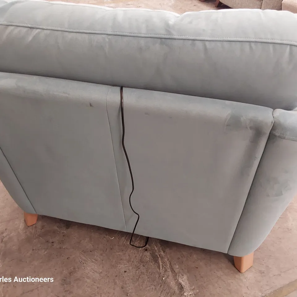 QUALITY BRITISH DESIGNER G PLAN HATTON POWER RECLINING SNUGGLER CHAIR PLUSH AIRFORCE FABRIC 