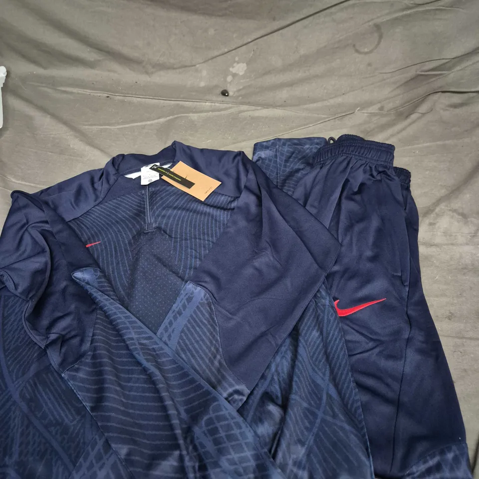 NIKE DRI-FIT NAVY TRACKSUIT – MEN’S XL (JACKET & TROUSERS)