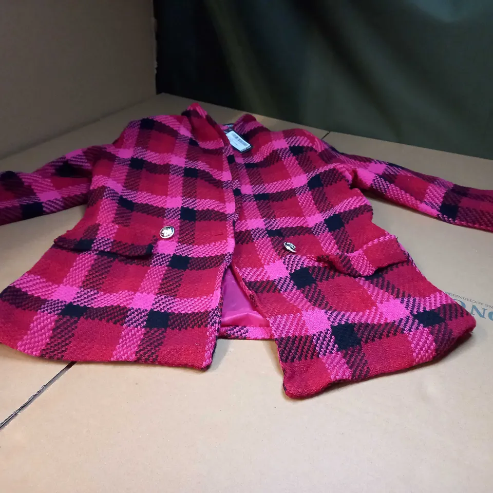 BOOHOO BRIGHT PINK BOUCLE GOLD BUTTON BLAZER - SIZE 6