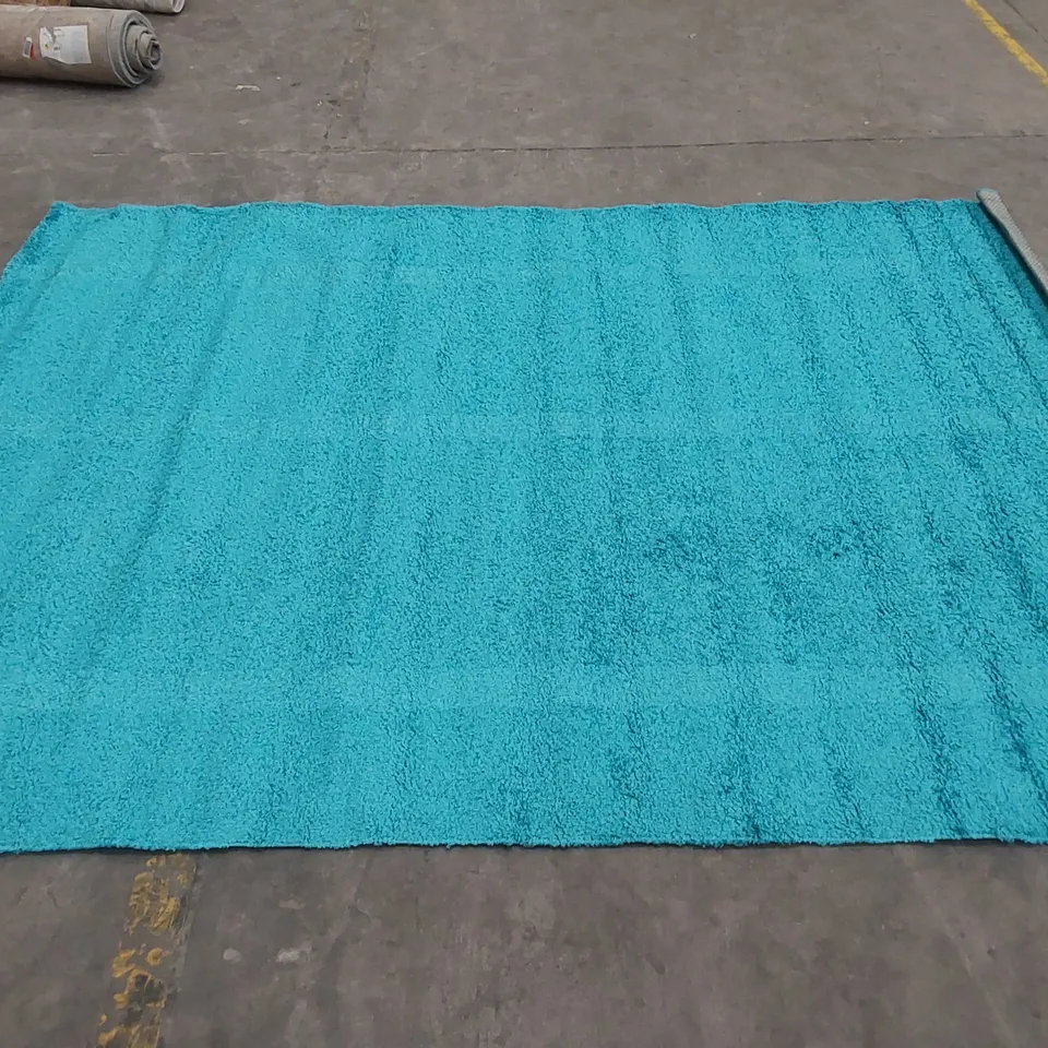 LIFE SHAGGY TURQUOISE RUG // SIZE: 240 X 340cm