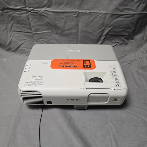 EPSON EB-93E PROJECTOR